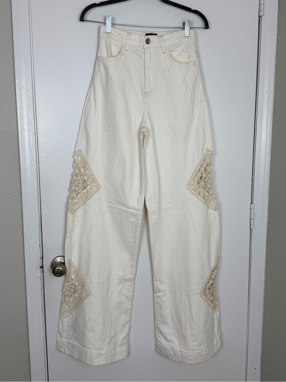 NWOT Liu Jo Better Denim Wide Leg Lace Insert Jeans Ivory Size 25 - Picture 12 of 16